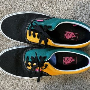 Men’s vans in a size 11.5